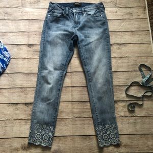 Buffalo David Bitton Jeans - Buffalo David Bitton cropped Jean Size 28 Buffalo David Bitton Jeans - Buffalo David Bitton cropped Jean Size 28